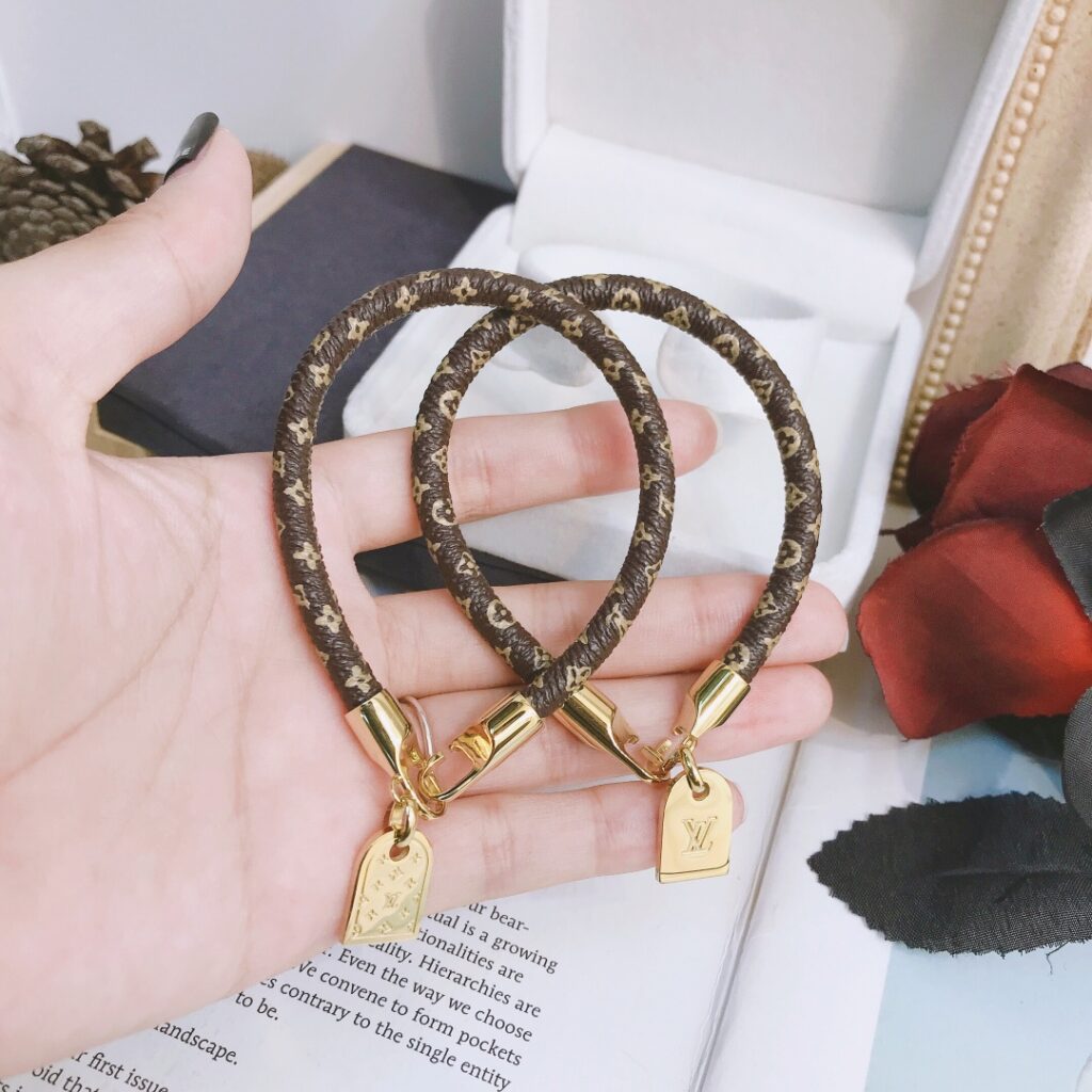 Designer S057 Bracelet editorial product context 1