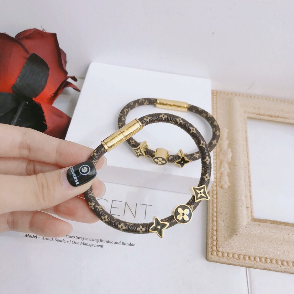 Designer S058 Bracelet editorial product context 2