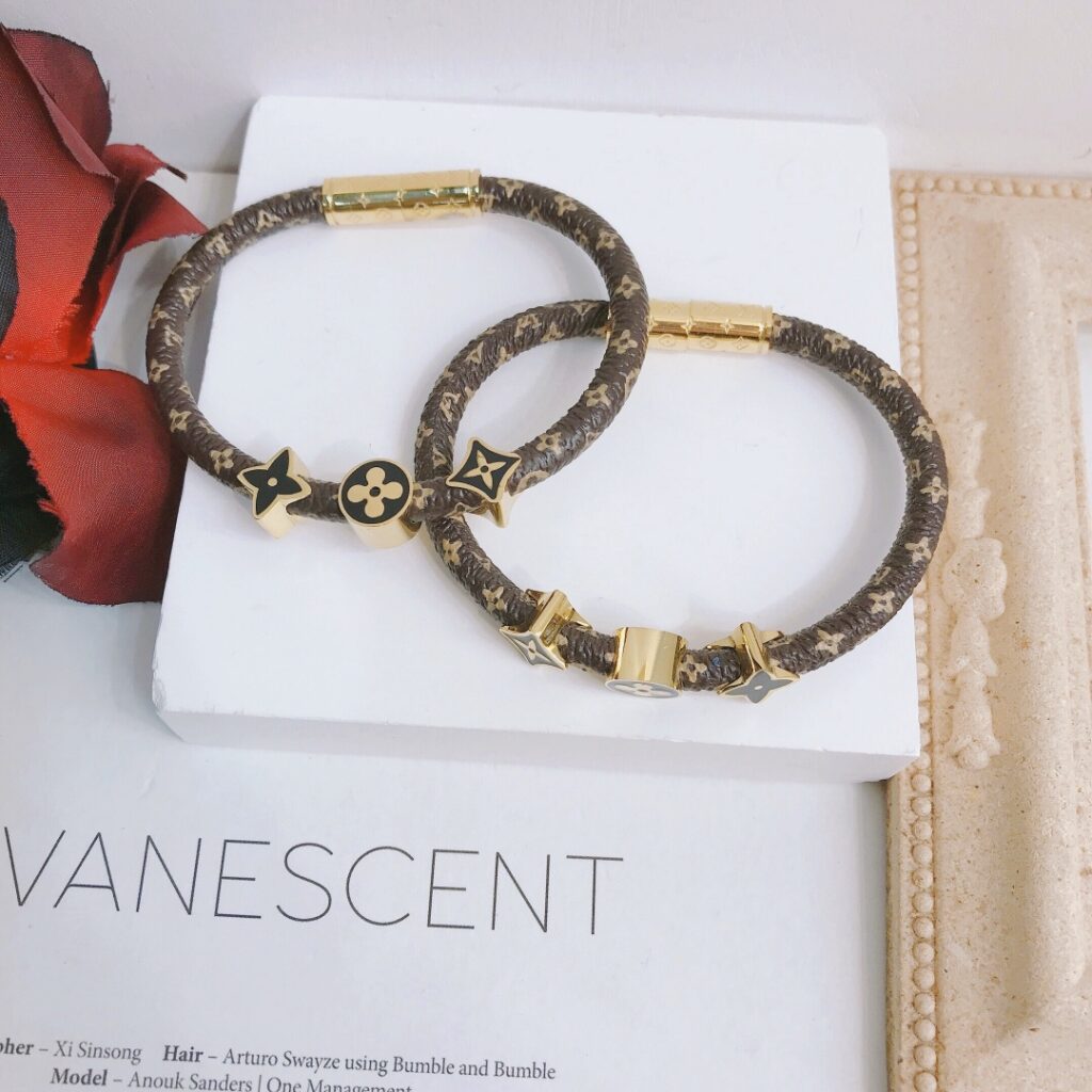 Designer S058 Bracelet editorial product context 1
