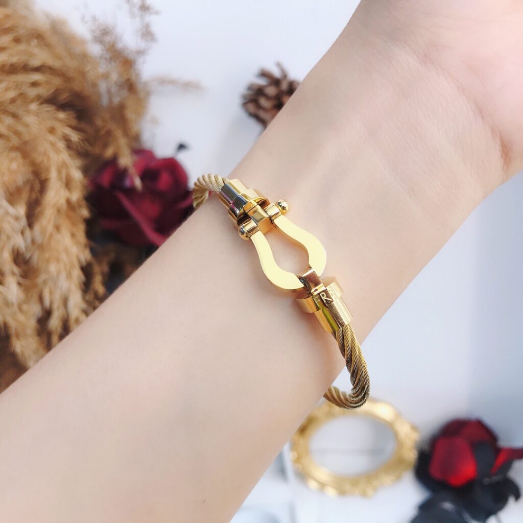 Designer S063 Ring editorial product context 1