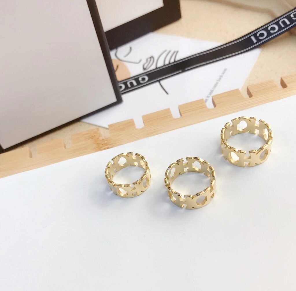Designer J016 Ring editorial product context 1