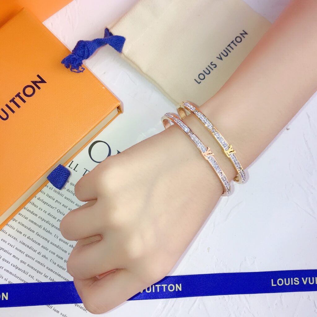 Designer S073 Bracelet editorial product context 1