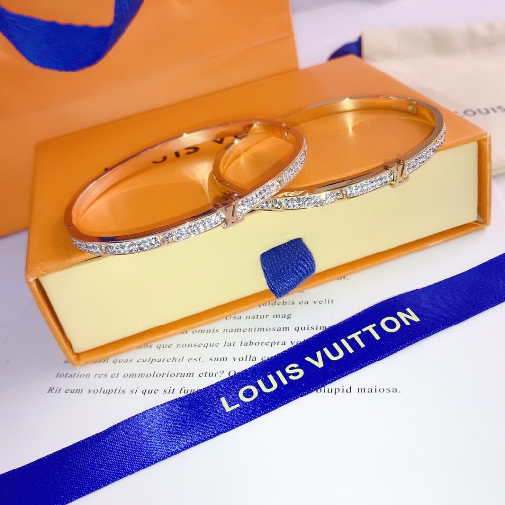 Designer S073 Bracelet editorial product context 3