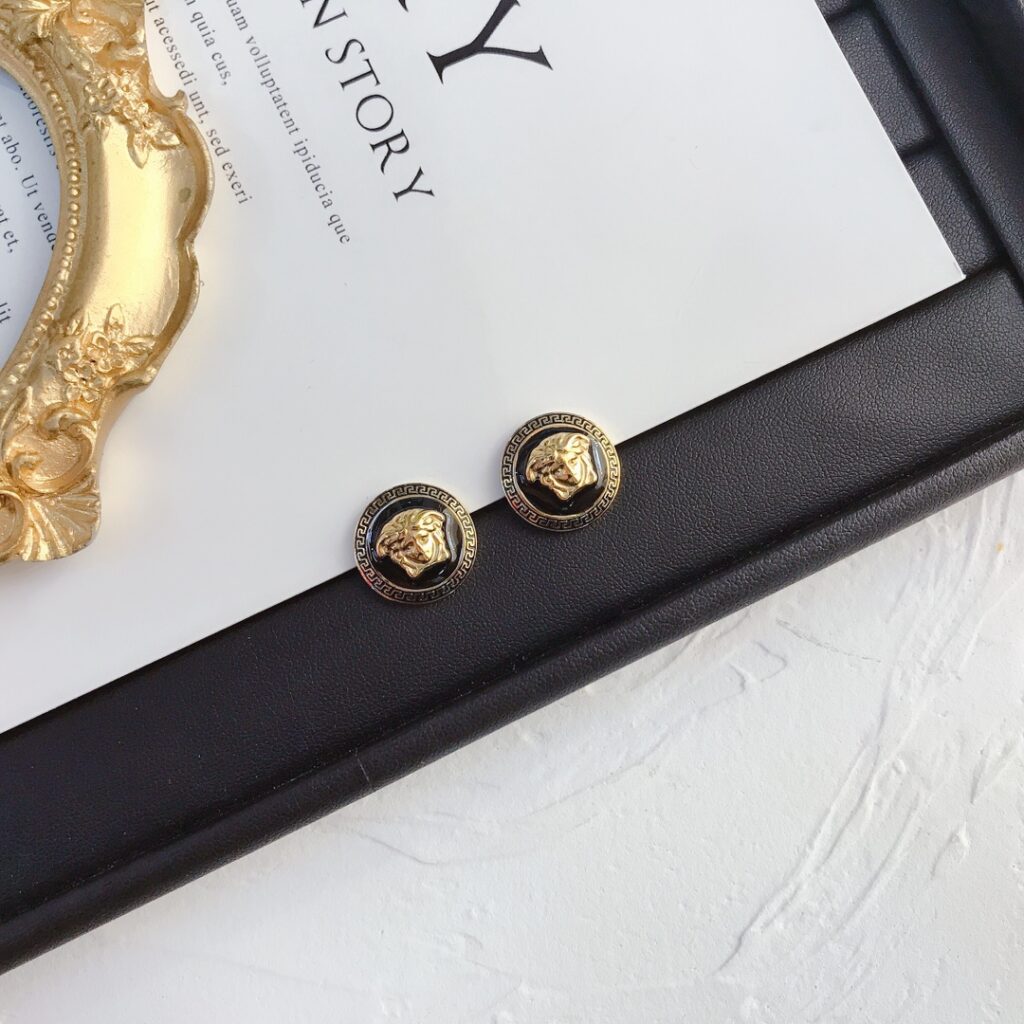 Designer A309 Bag editorial product context 3