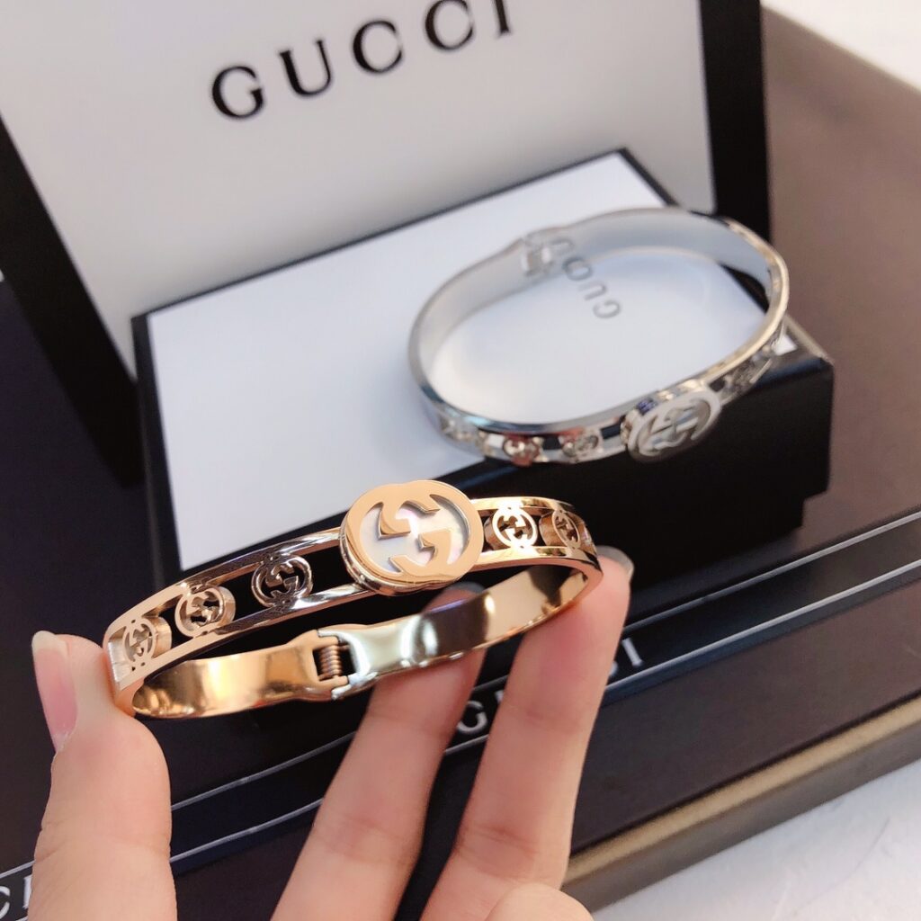 Designer S078 Bracelet editorial product context 3