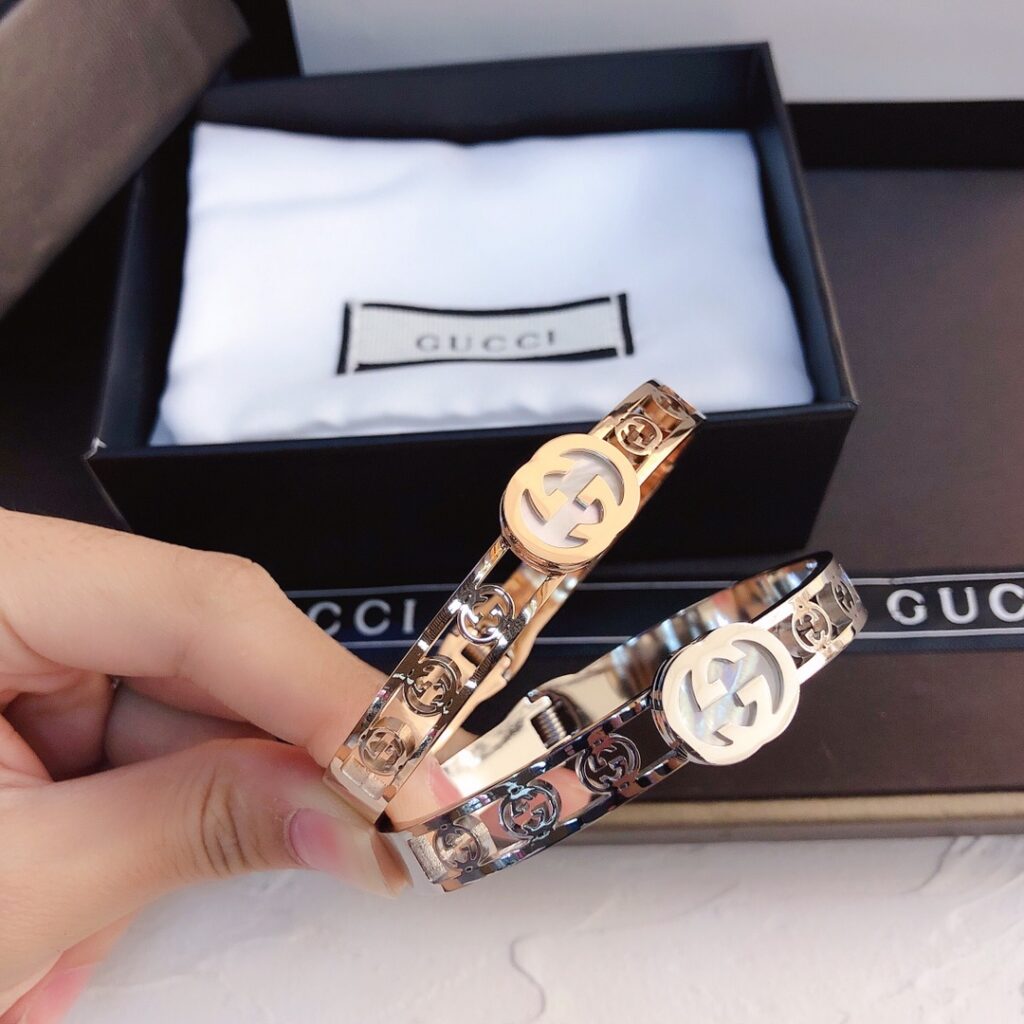 Designer S078 Bracelet editorial product context 1