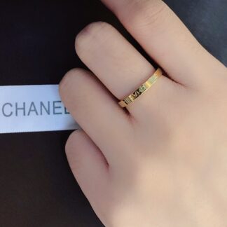 Designer J018 Ring