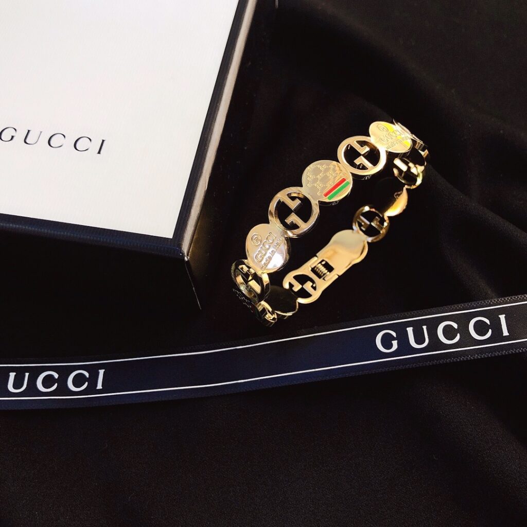 Designer S082 Red Bracelet editorial product context 1