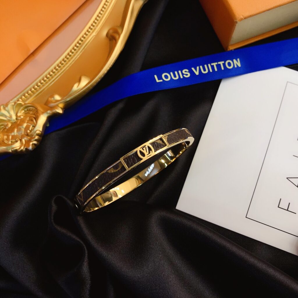 Designer S104 Bracelet editorial product context 1