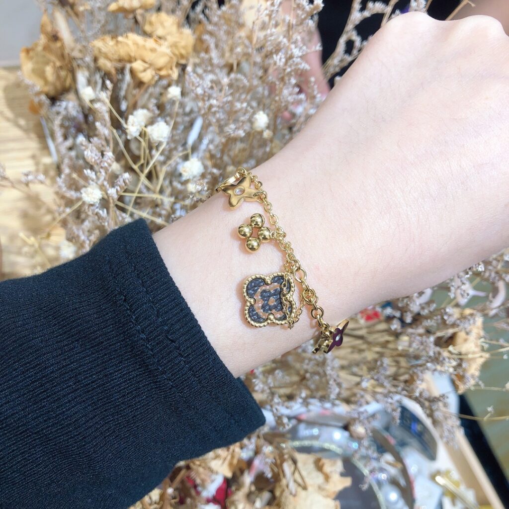 Designer L049 Bracelet editorial product context 2