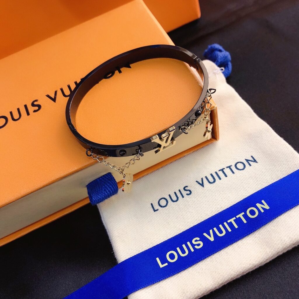 Designer S112 Bracelet editorial product context 1