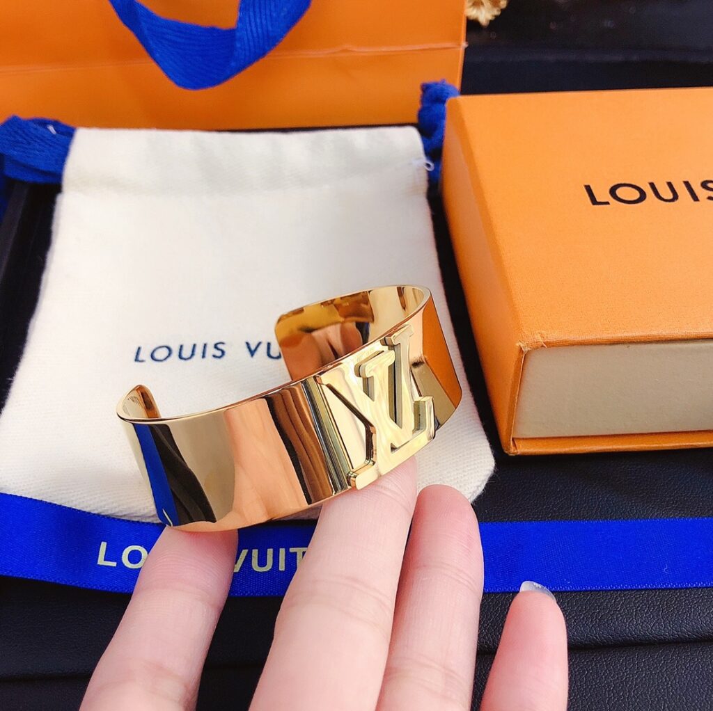 Designer S120 Bracelet editorial product context 1