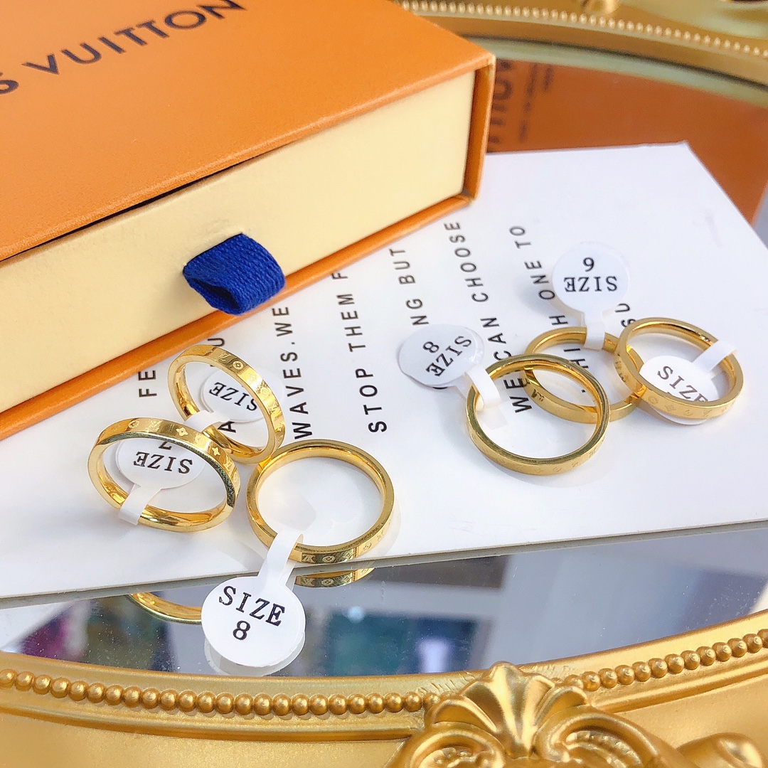Designer J033 Ring