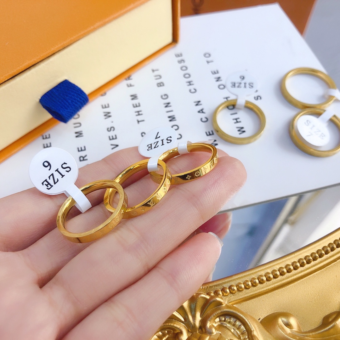Designer J033 Ring