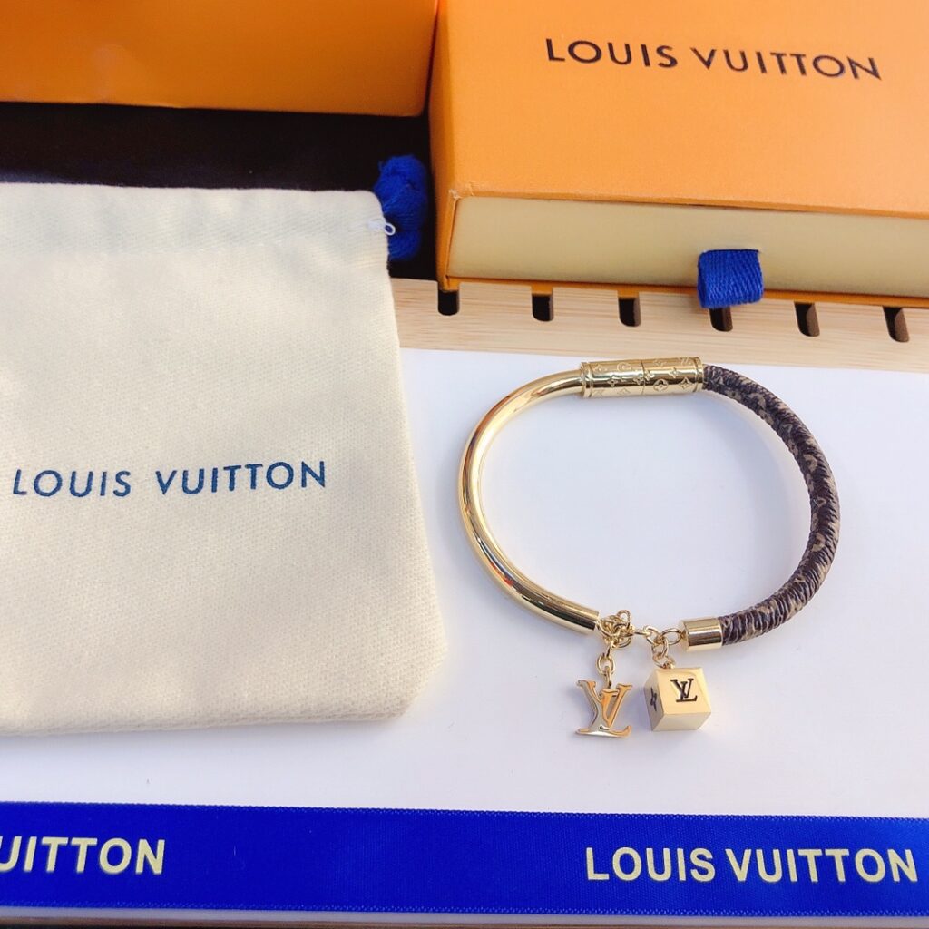 Designer S123 Bracelet editorial product context 2