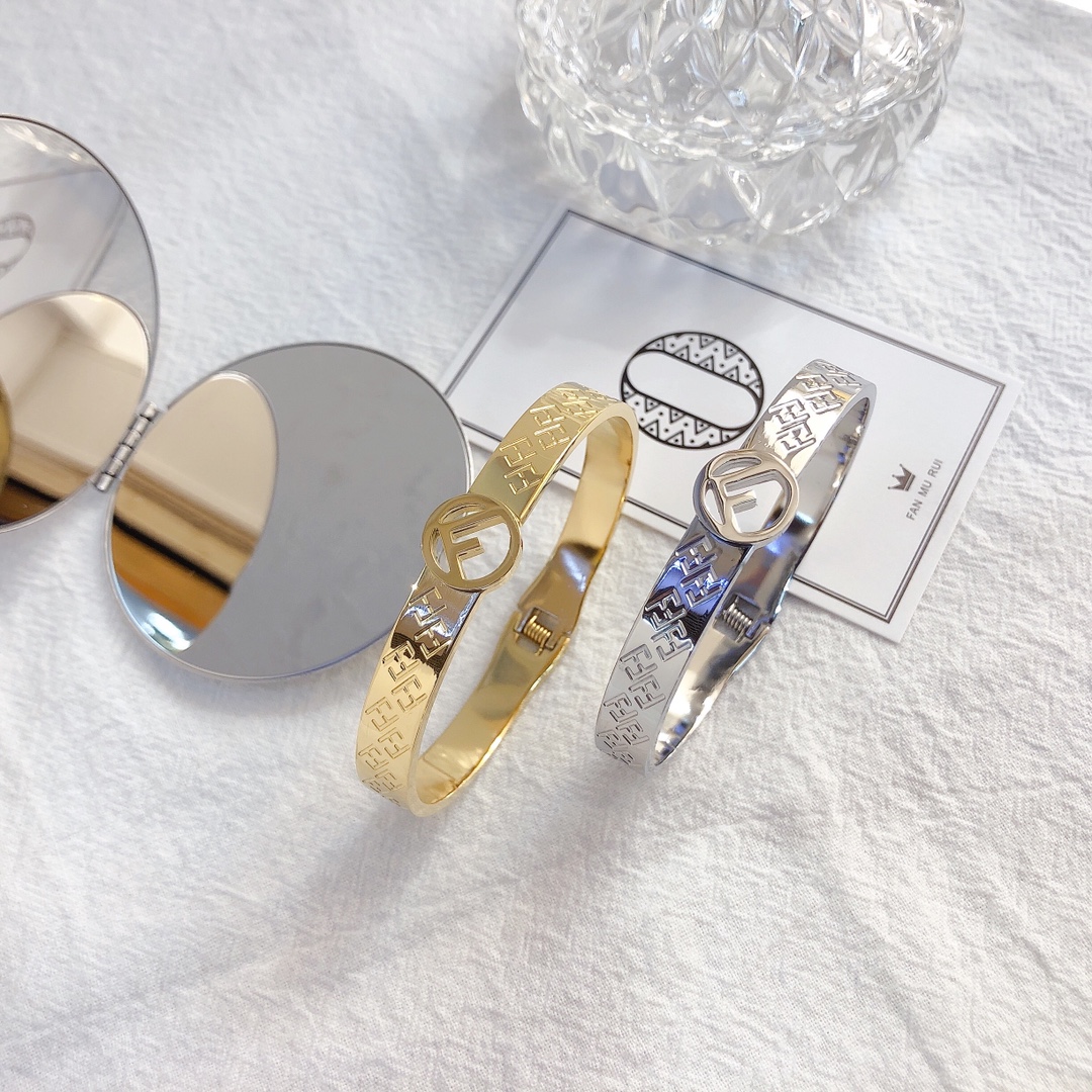 Luxury S160 Bracelet
