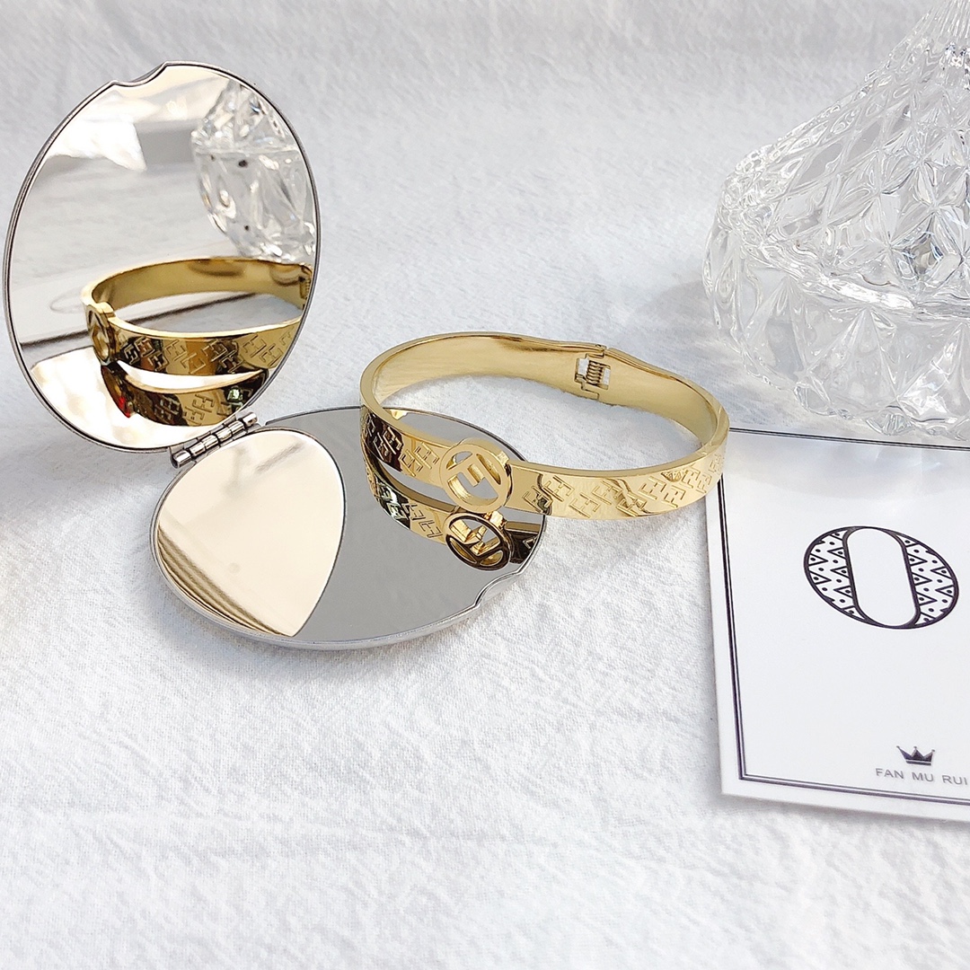 Luxury S160 Bracelet