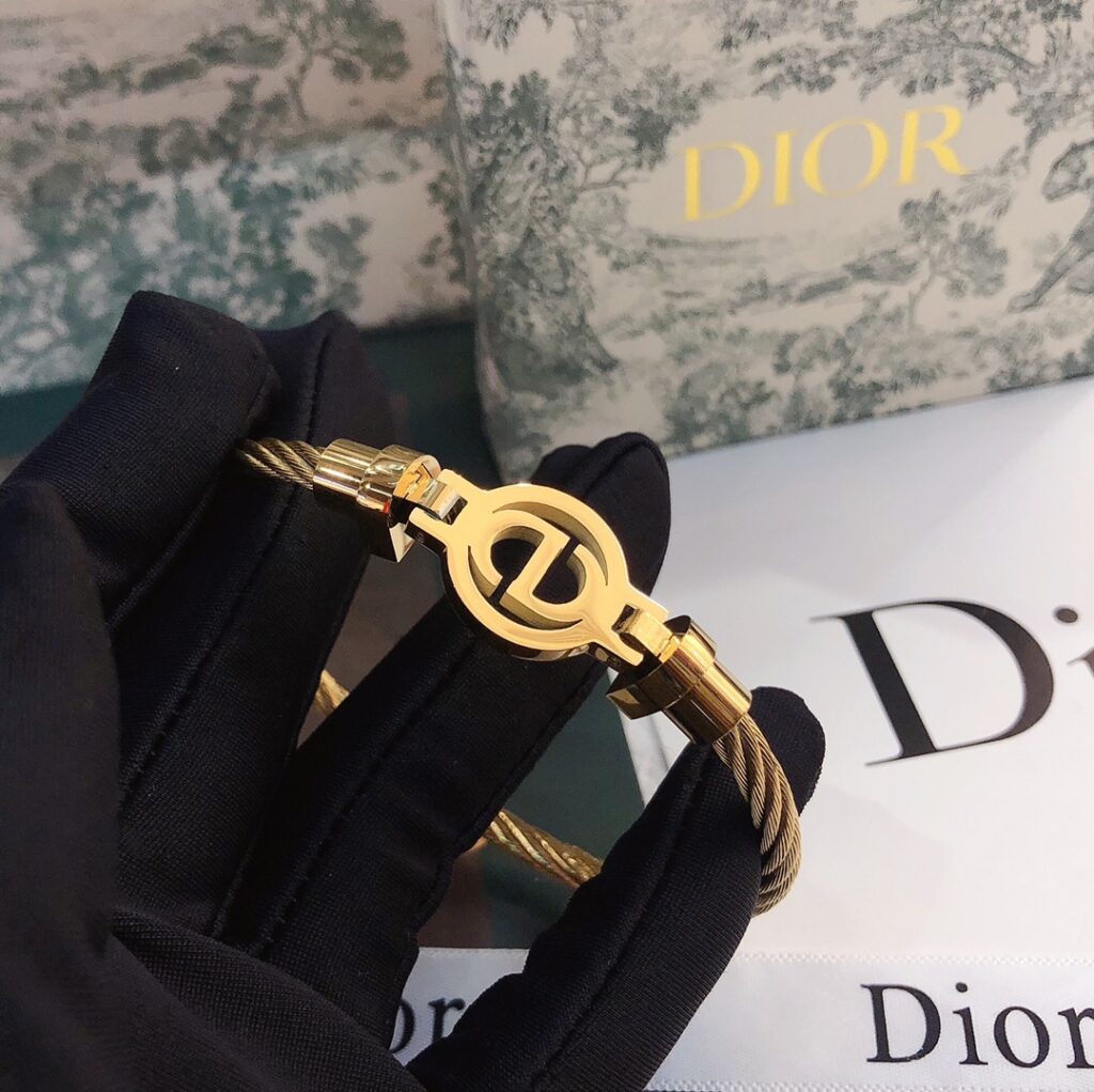 Designer S164 Bracelet editorial product context 1