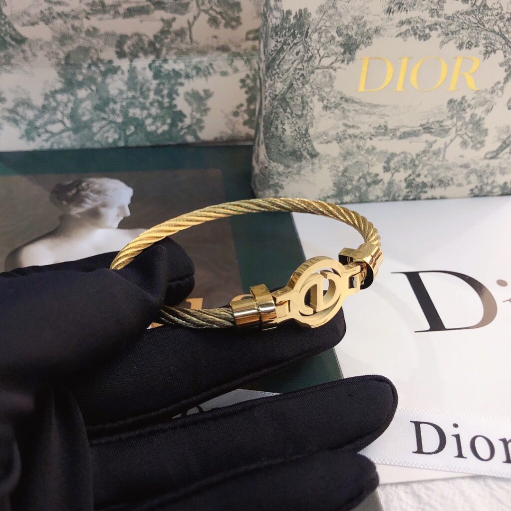 Designer S164 Bracelet editorial product context 2