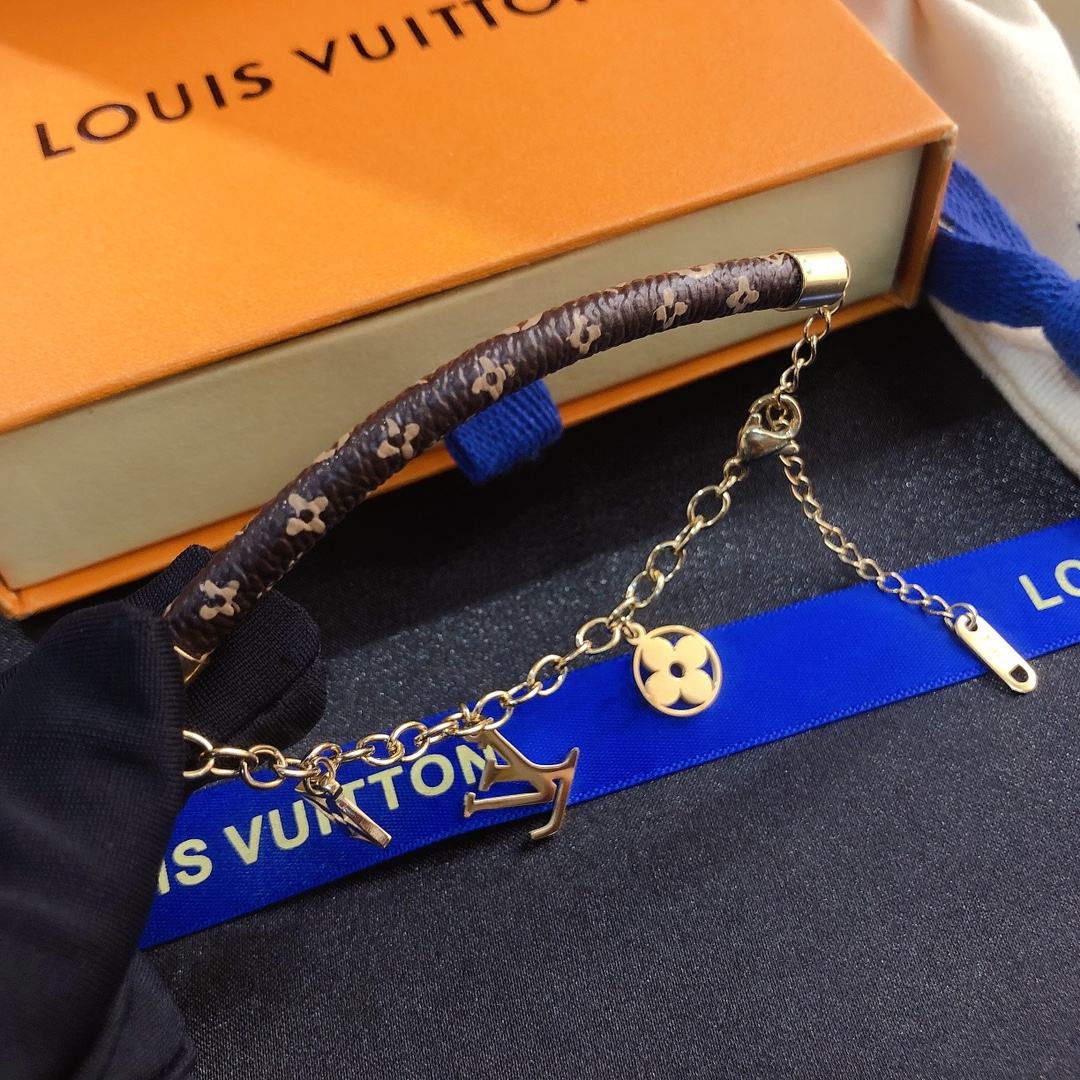 Designer L064 Ring