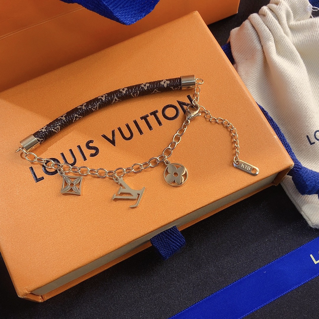 Designer L064 Ring