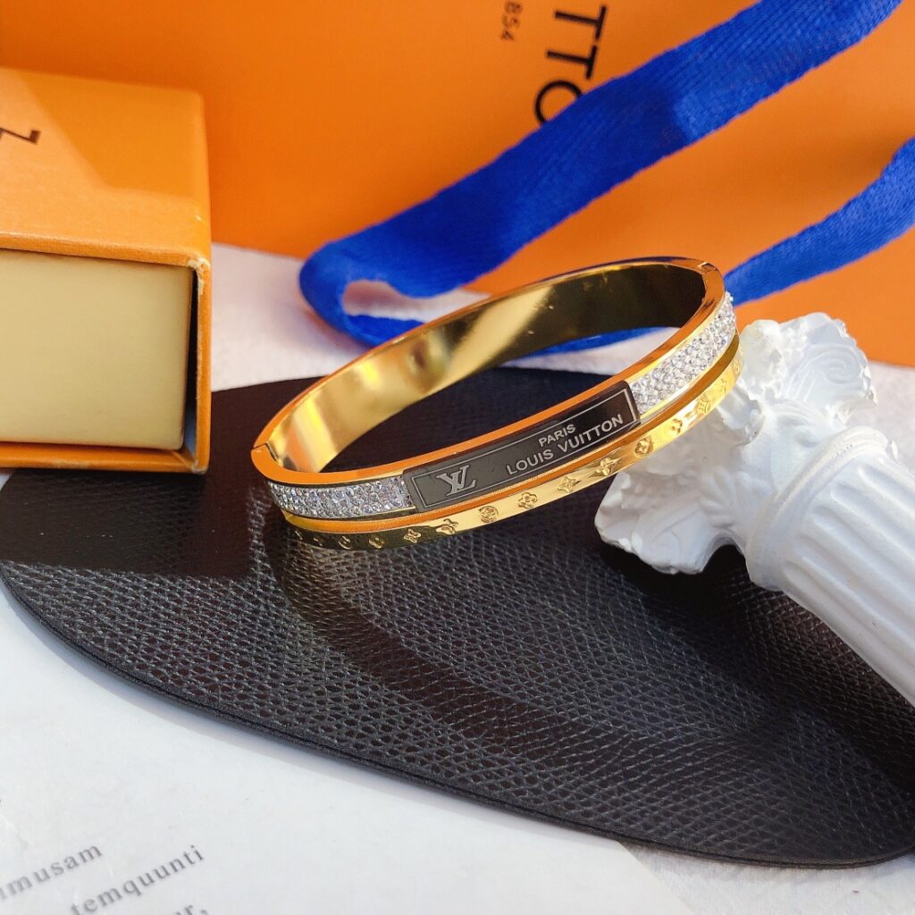 Designer S181 Bracelet editorial product context 2