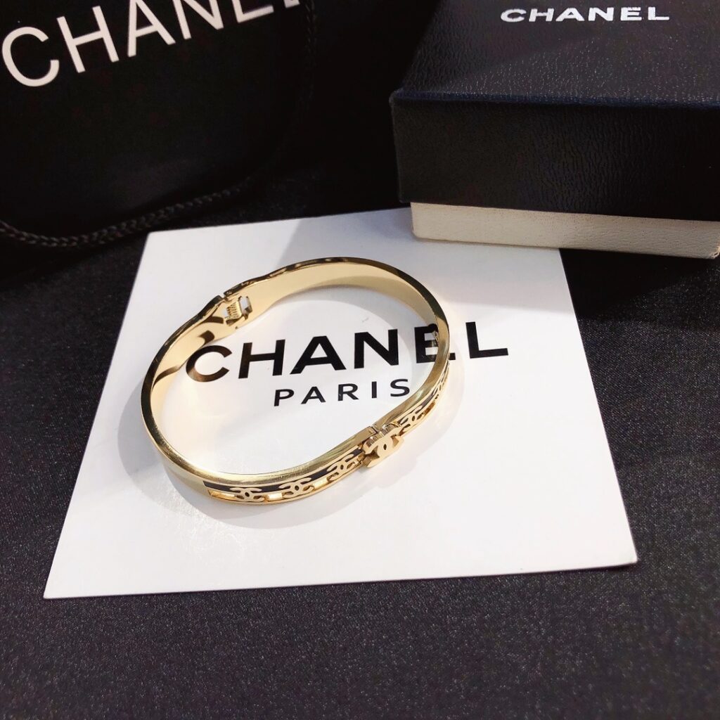 Designer S182 Bracelet editorial product context 3