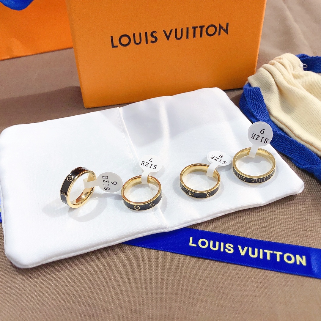 Designer J046 Ring