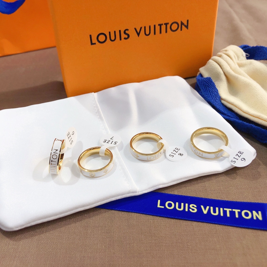 Designer J046 Ring