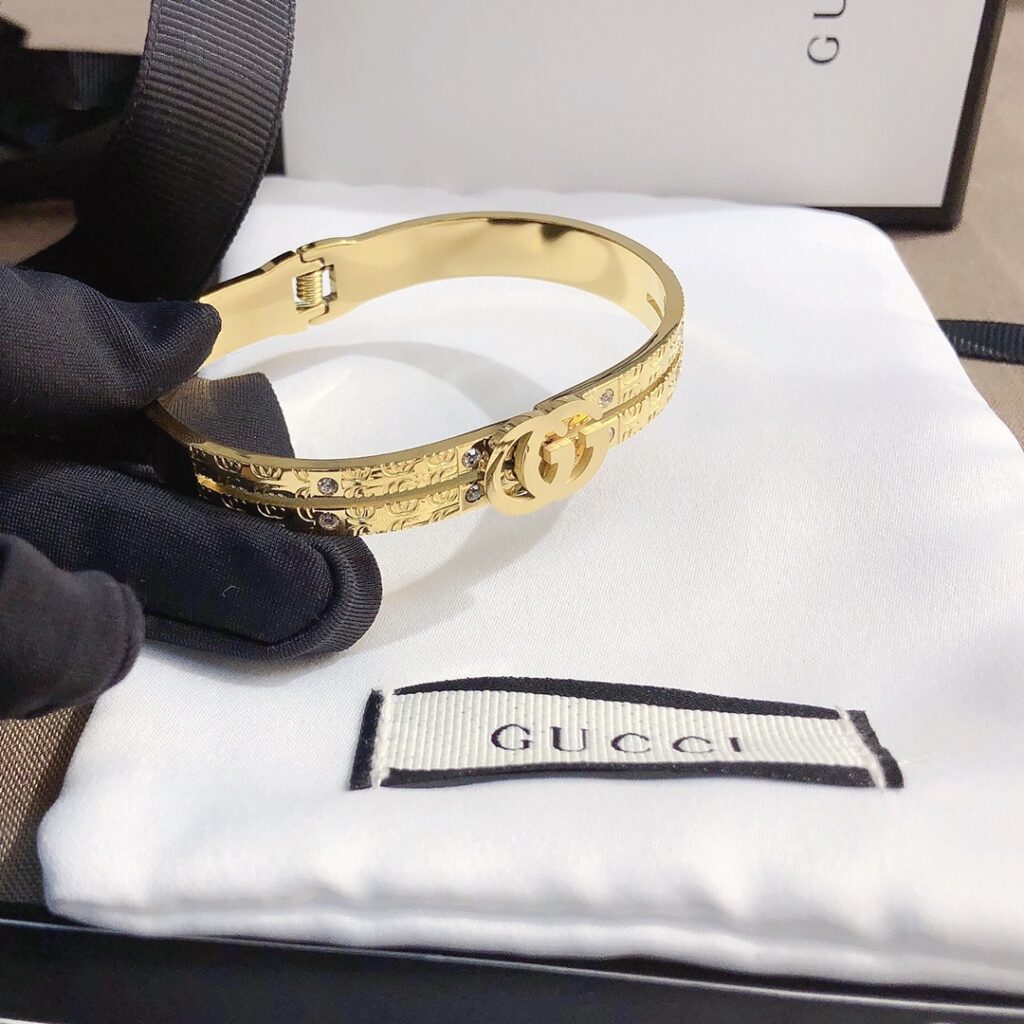 Designer S200 Bracelet editorial product context 2