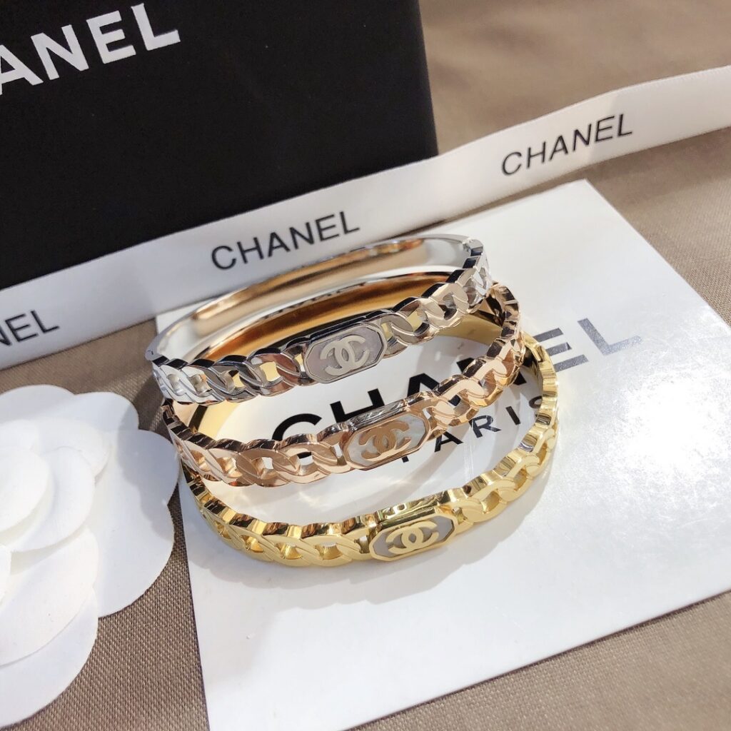 Designer S201 Bracelet editorial product context 1