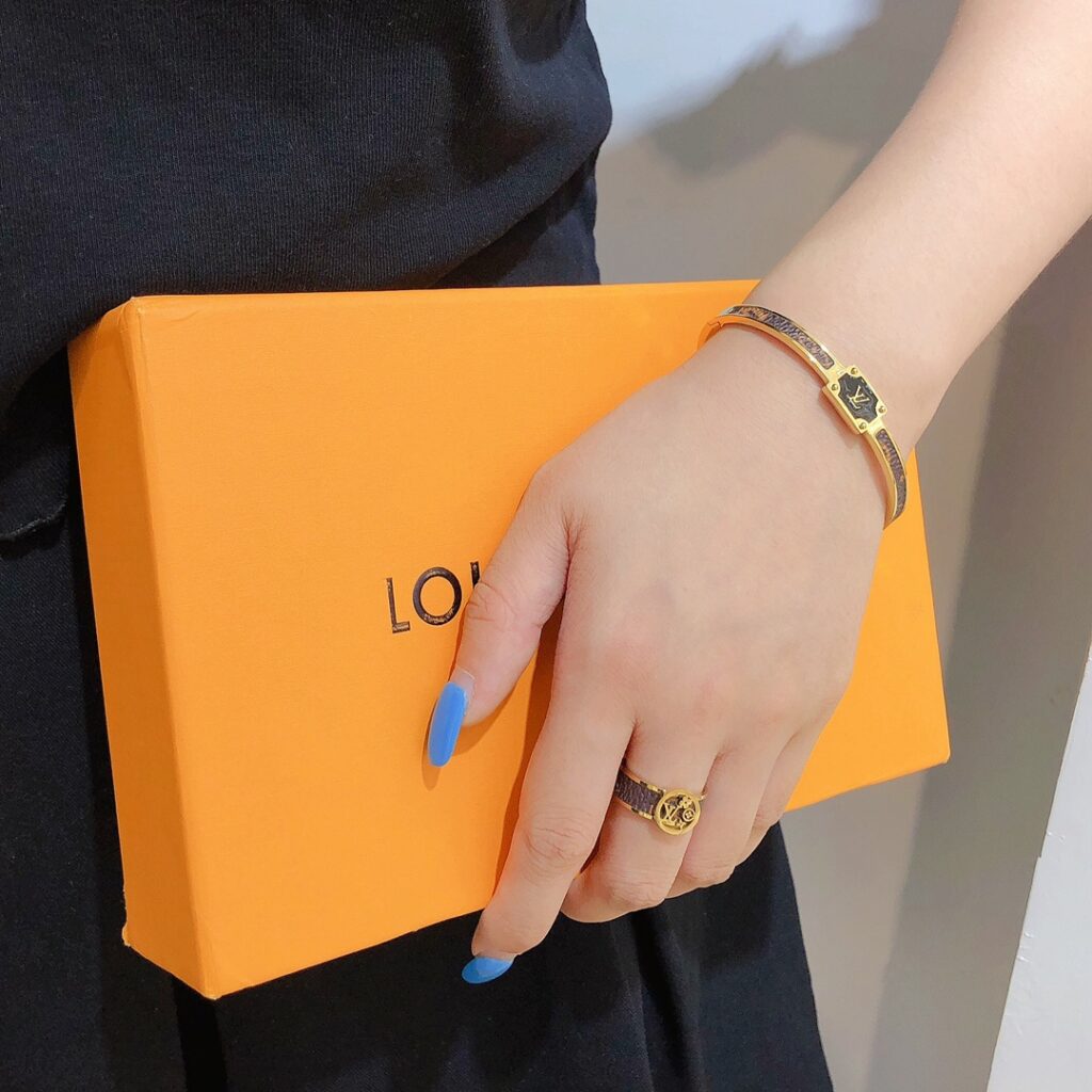 Designer S219 Bracelet editorial product context 1