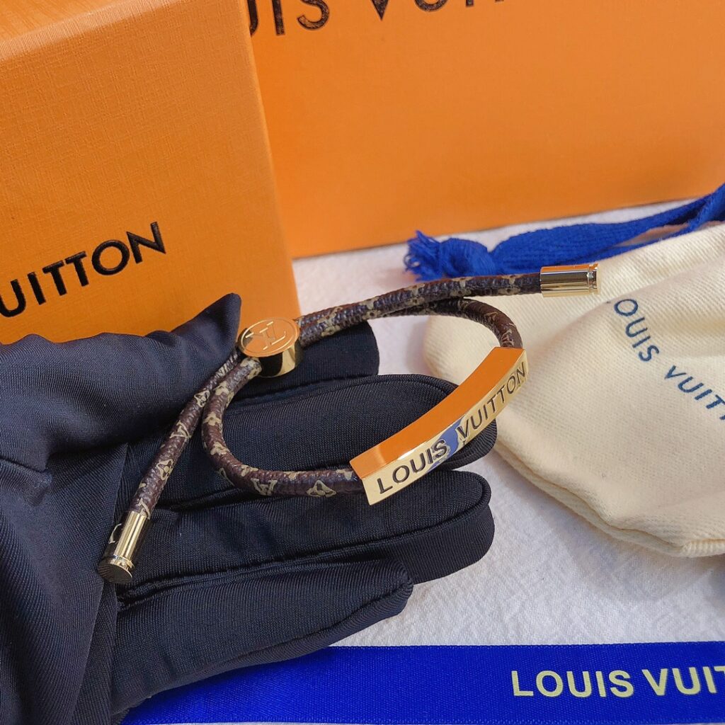 Designer S233 Bracelet editorial product context 3
