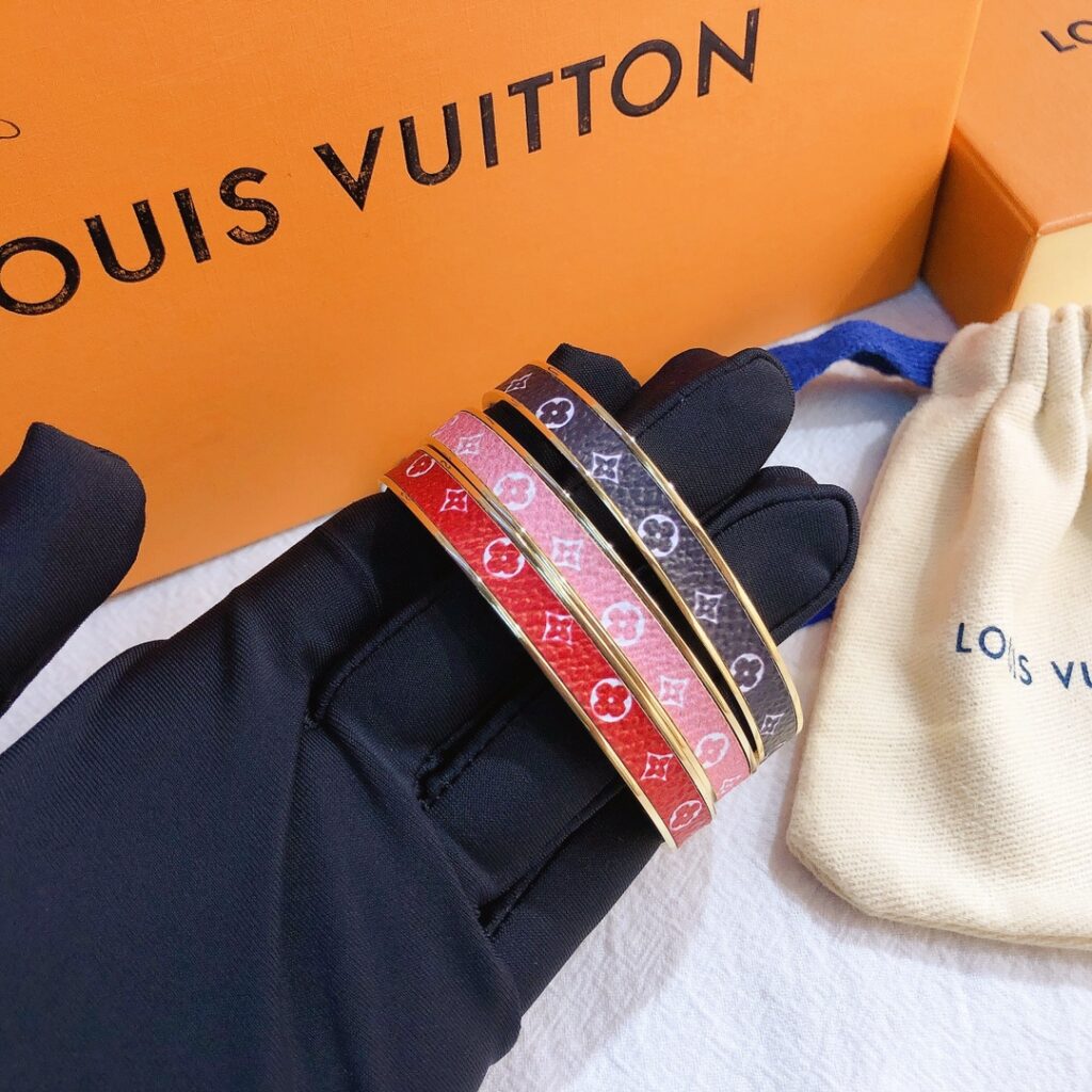 Designer S234 Bracelet editorial product context 1