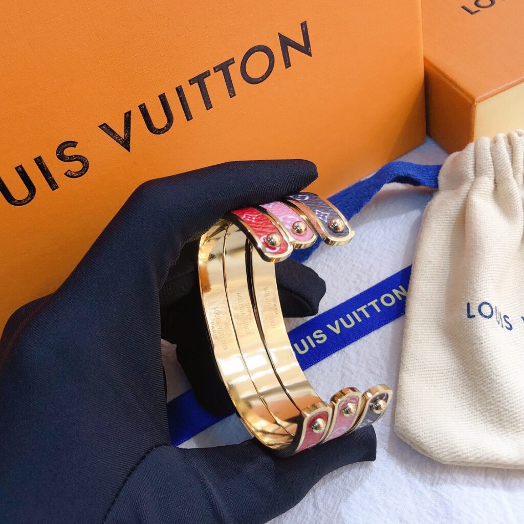 Designer S234 Bracelet editorial product context 2