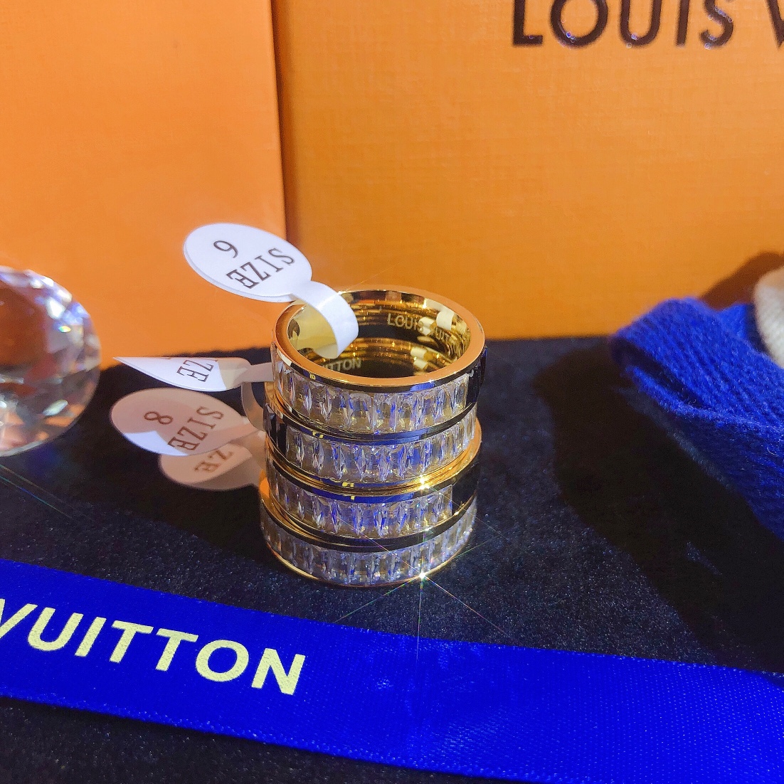Designer J048 Ring