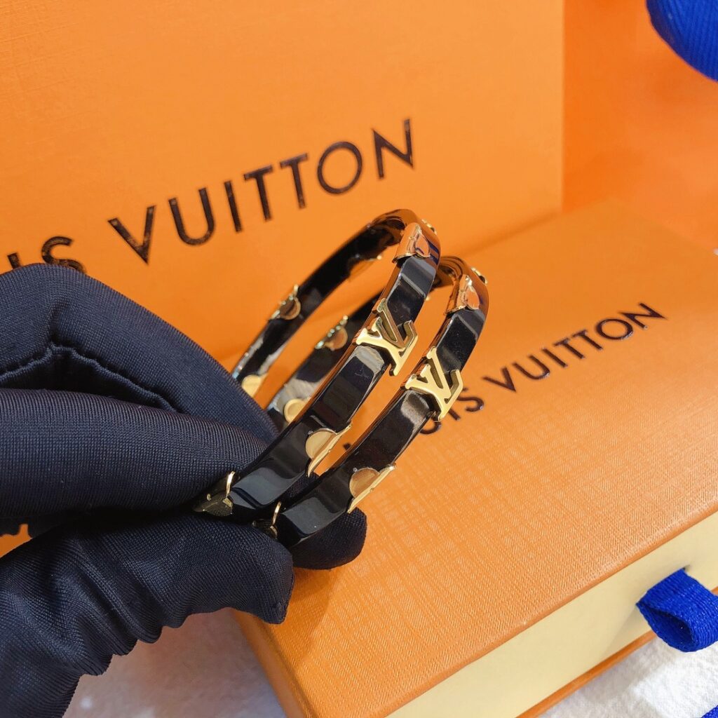 Designer S239 Bracelet editorial product context 1