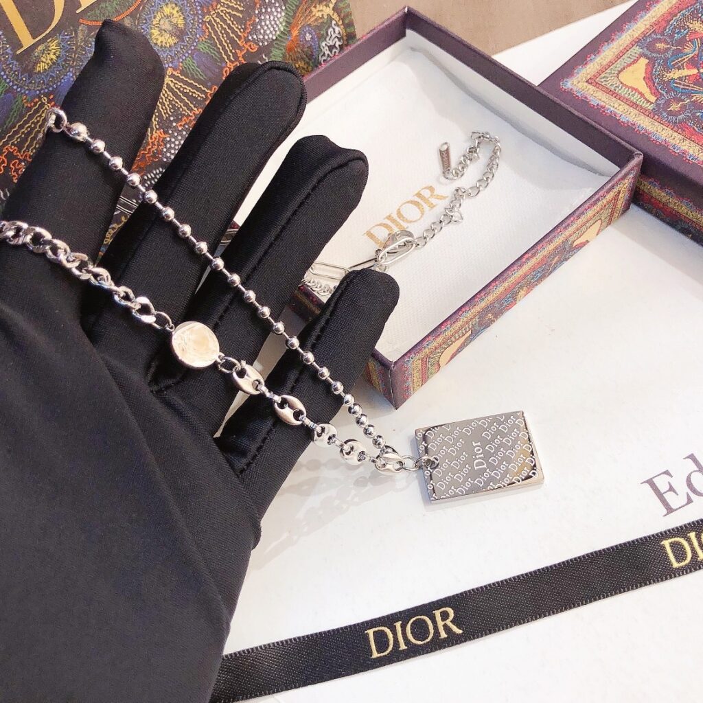 Designer Necklace editorial product context 3