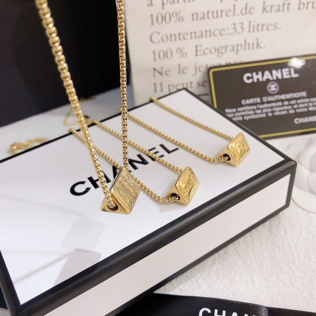 Designer Necklace editorial product context 3
