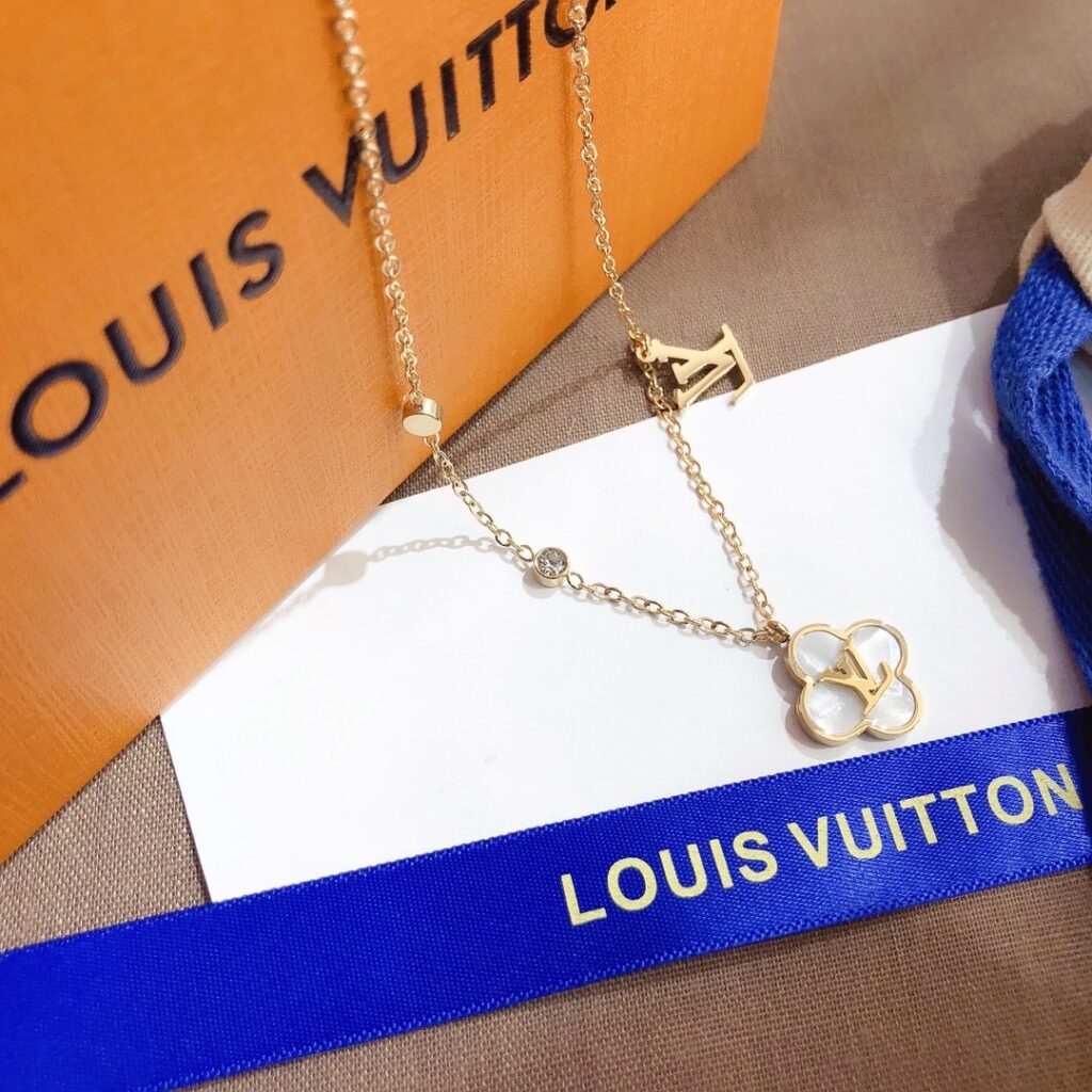 Designer Necklace editorial product context 3