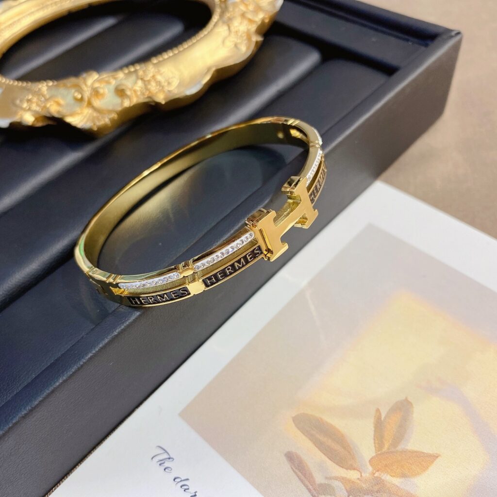 Designer S257 Bracelet editorial product context 3