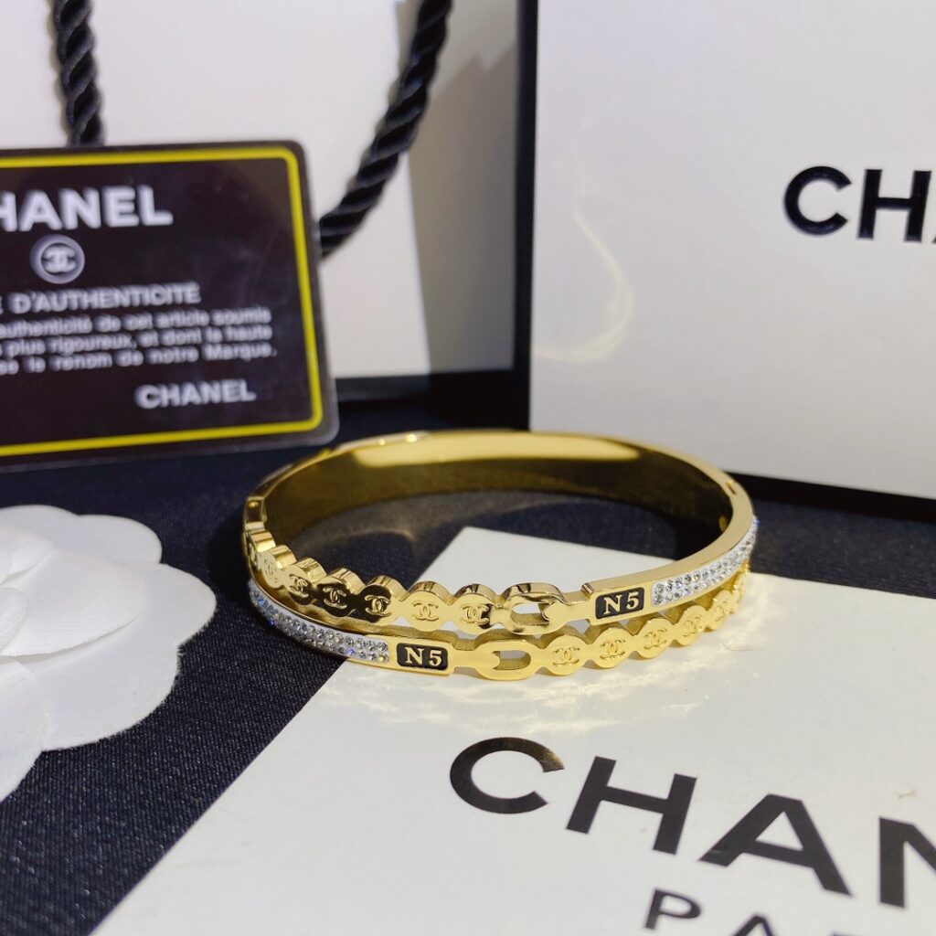 Designer S260 Bracelet editorial product context 3