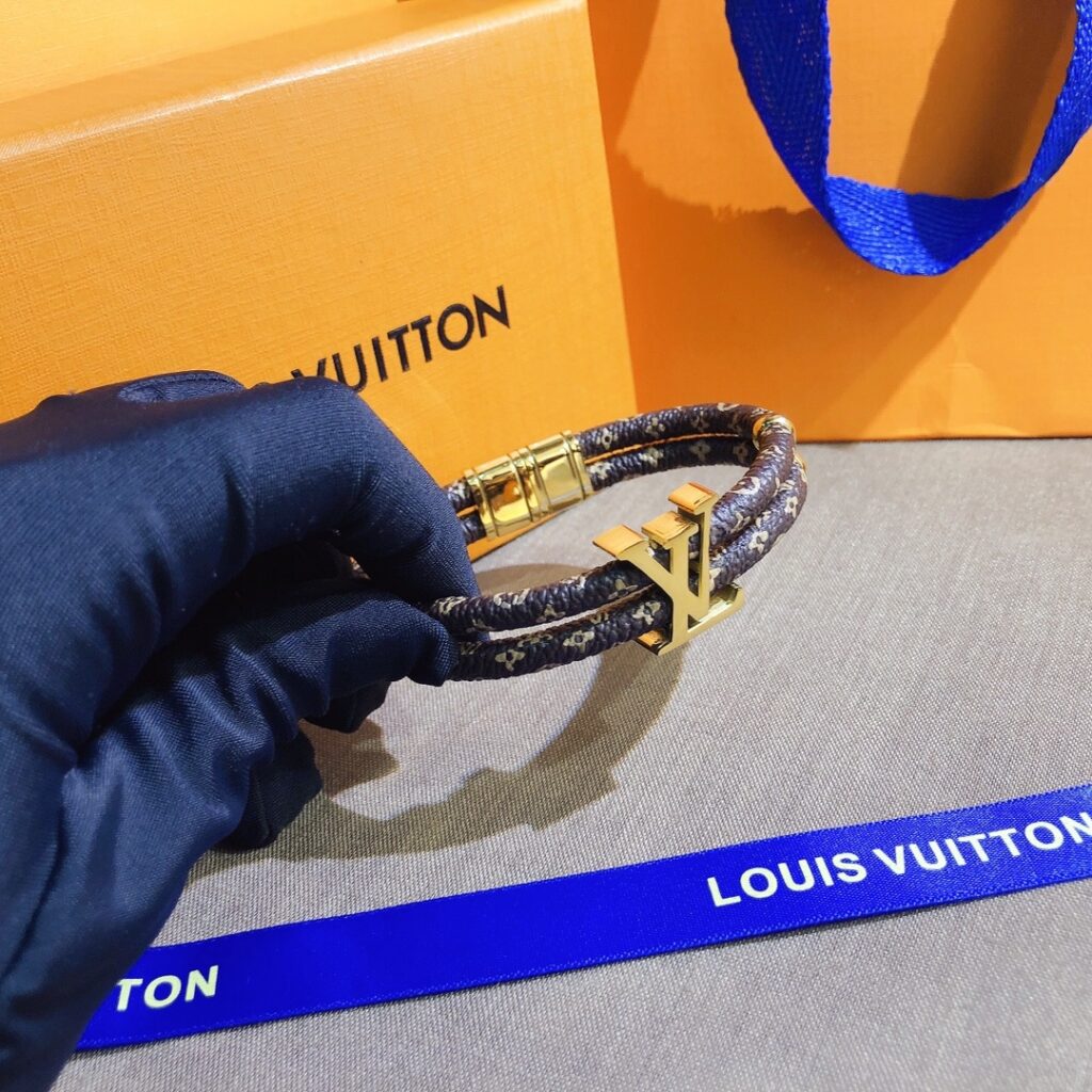 Designer S265 Bracelet editorial product context 2