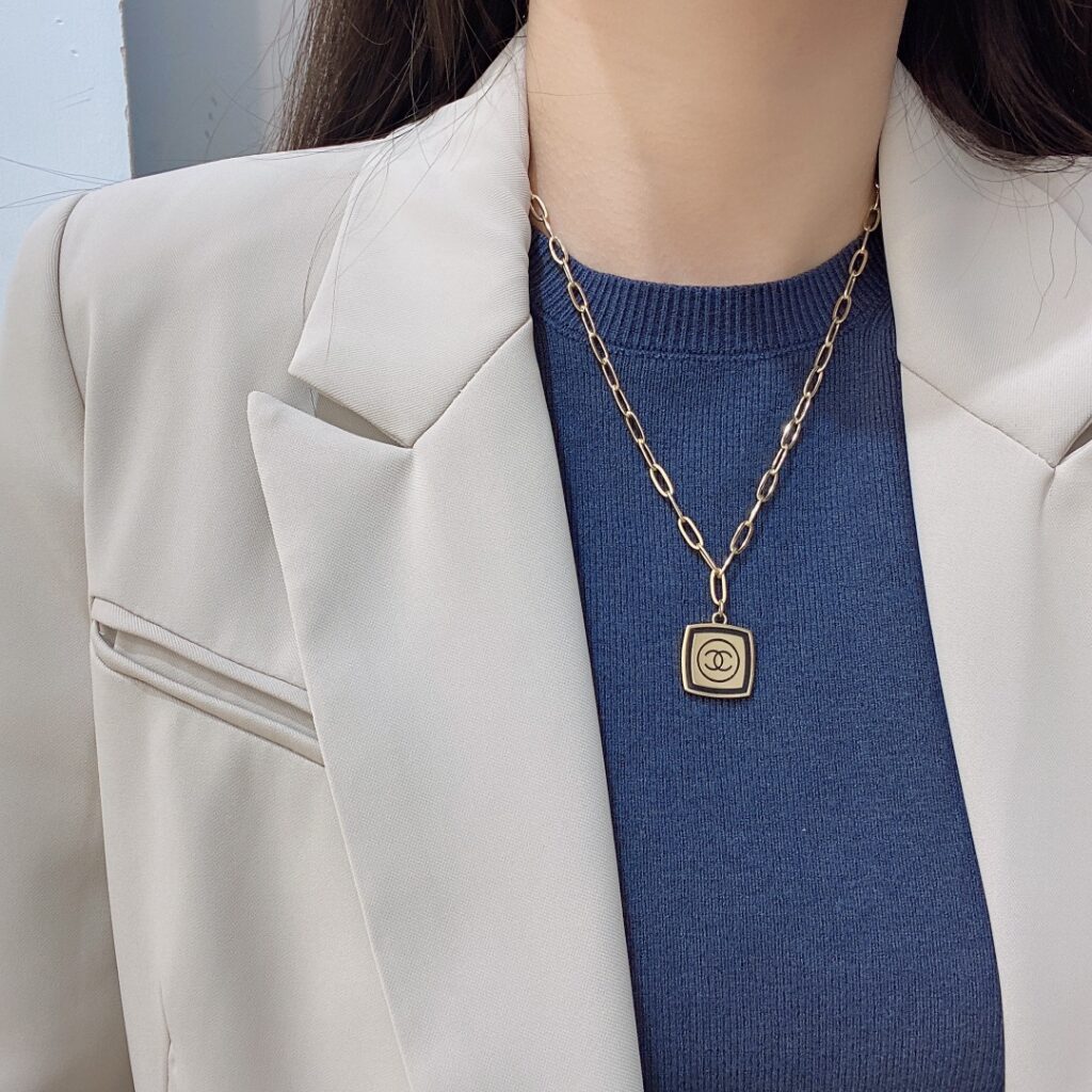 Designer Necklace editorial product context 1