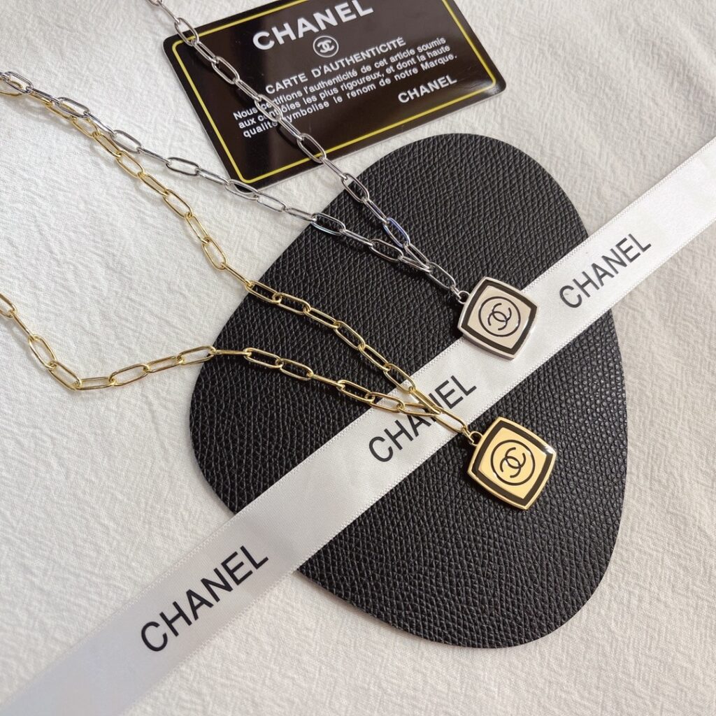 Designer Necklace editorial product context 2