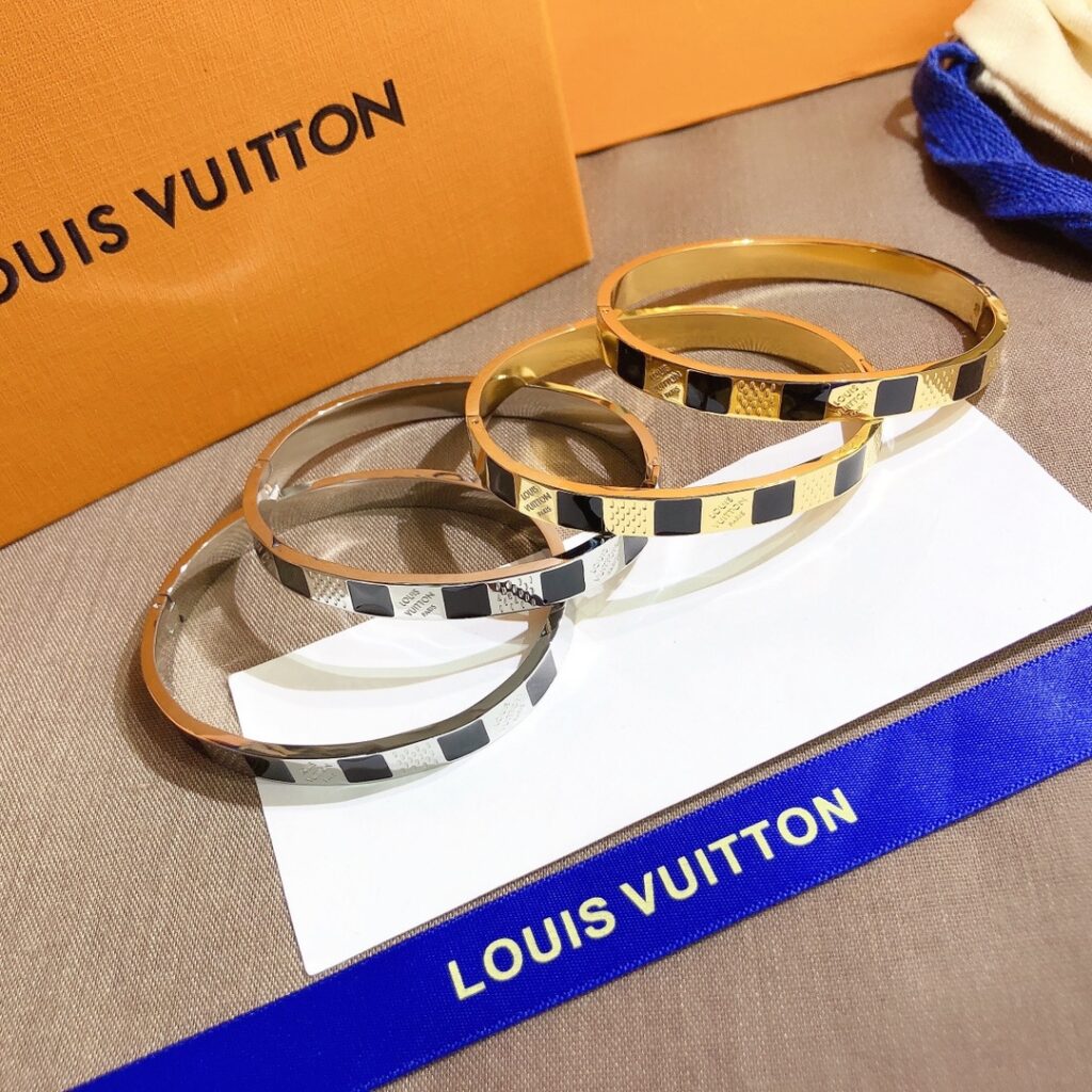 Designer S270 Bracelet editorial product context 2