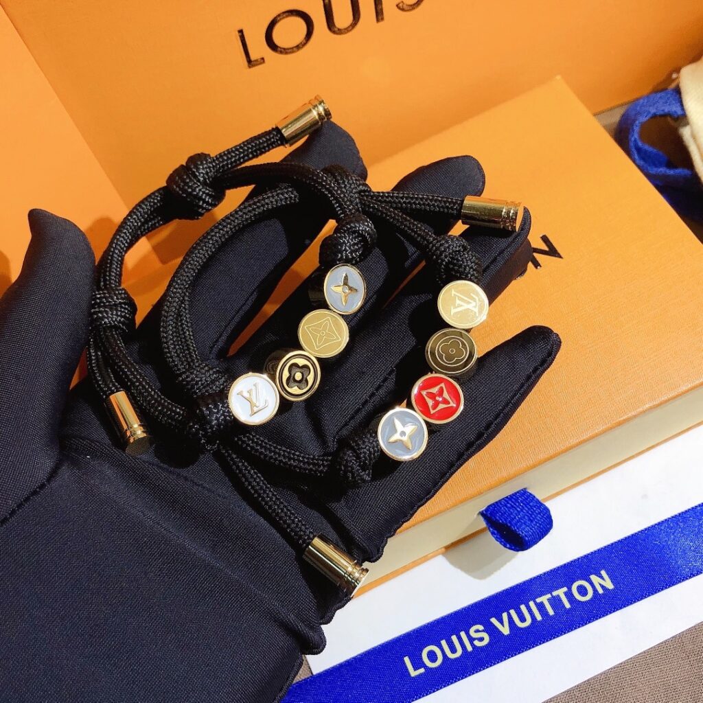 Designer S271 Black Bracelet editorial product context 1
