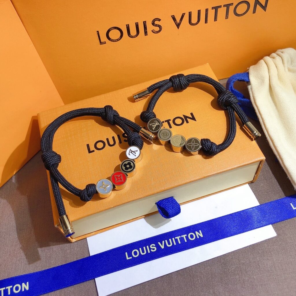 Designer S271 Black Bracelet editorial product context 3