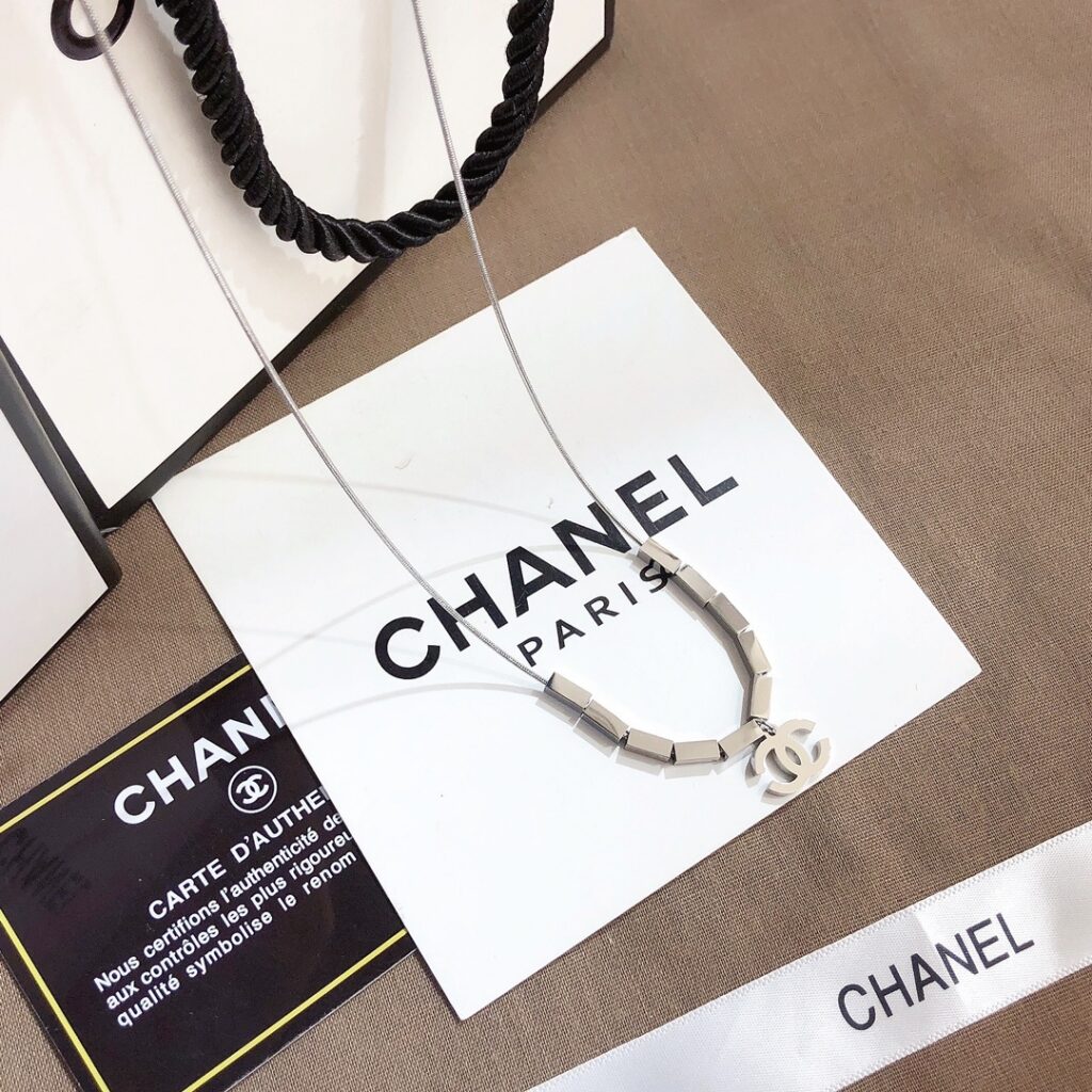Designer Necklace editorial product context 3