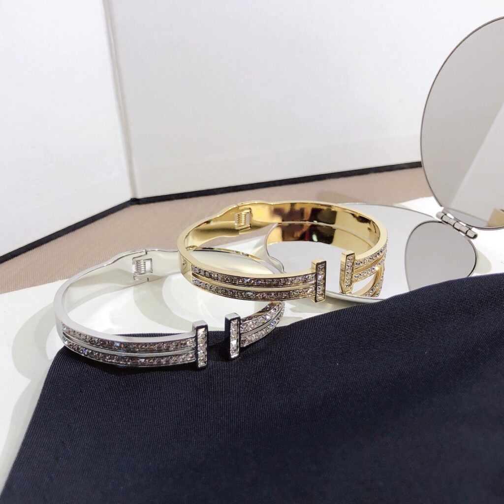 Designer S272 Bracelet editorial product context 3